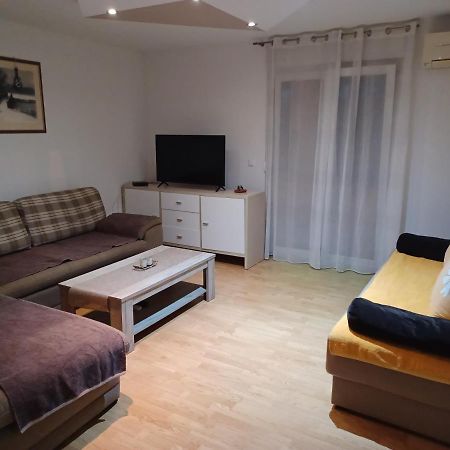 Senoina Ulica 36 Jm Apartment Pula Buitenkant foto