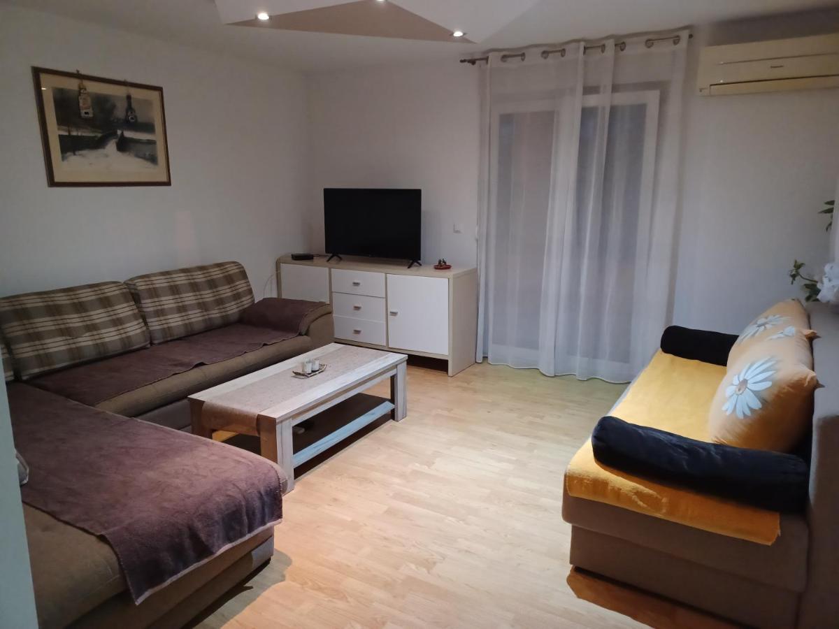 Senoina Ulica 36 Jm Apartment Pula Buitenkant foto
